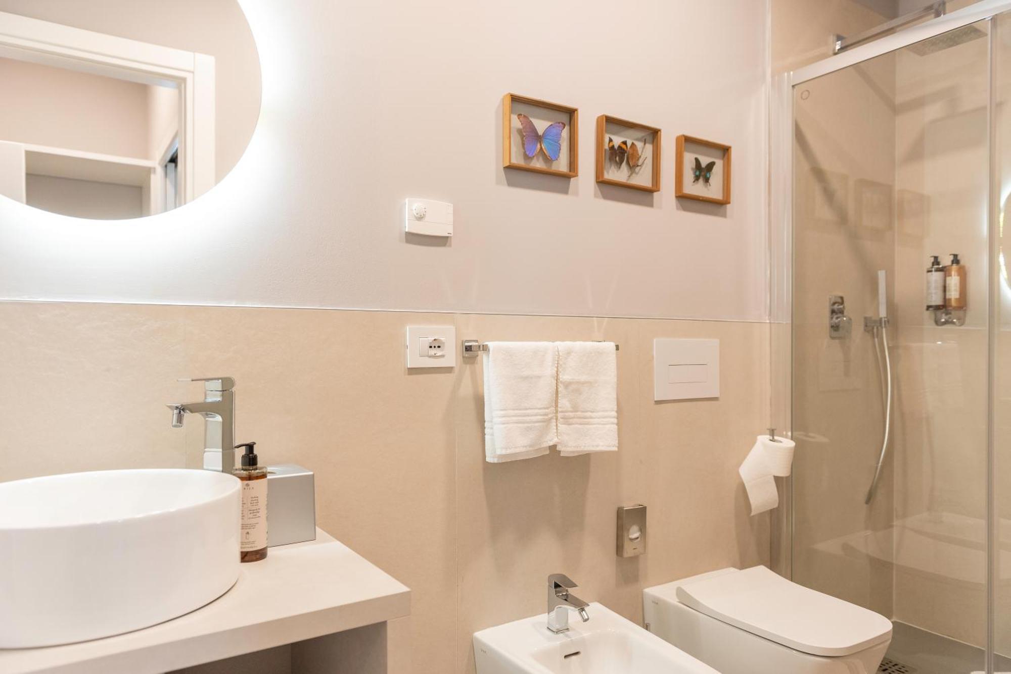 Regina Boutique Suites Trieste Eksteriør billede